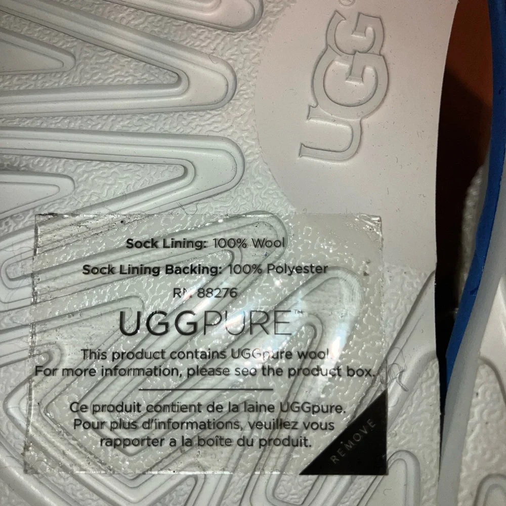 New w/out tag UGG X Star Wars Kids Classic R2-D2 Limited Edition Boots Toddler12